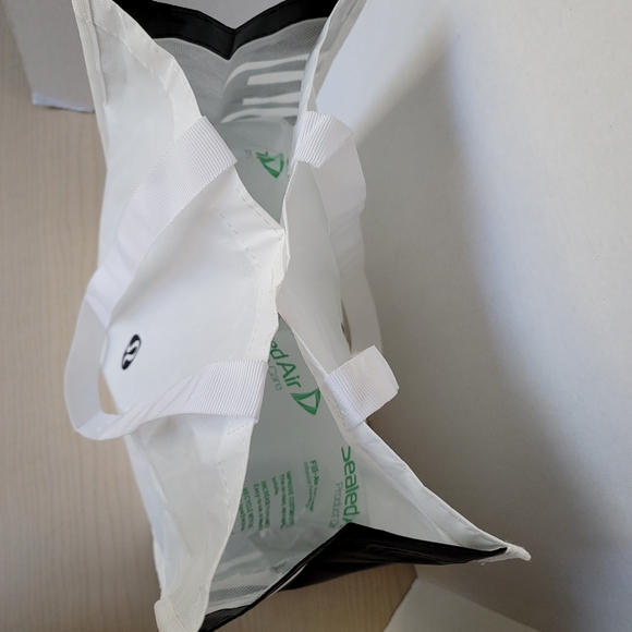 Lululemon Large Black And White Reusable Shopping Tote Bag - Picture 11 of 11